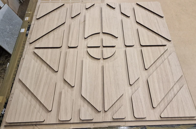 Oak veneer — a four-piece panel with an extendable pattern — BK76 / meblobud.pl