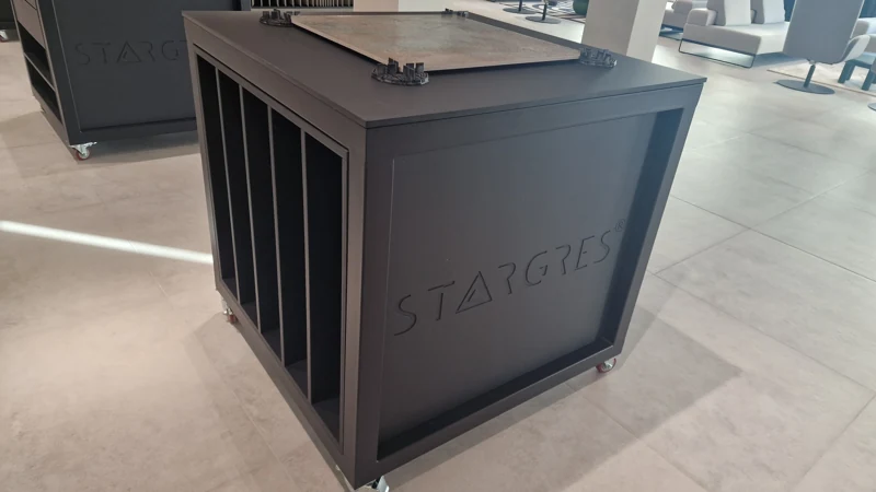 Zijkant van de mobiele module en verticale scheidingen — BK76 / meblobud.pl