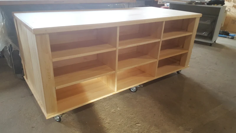 Stolarnia: mebel po złożeniu — realizacja BK76