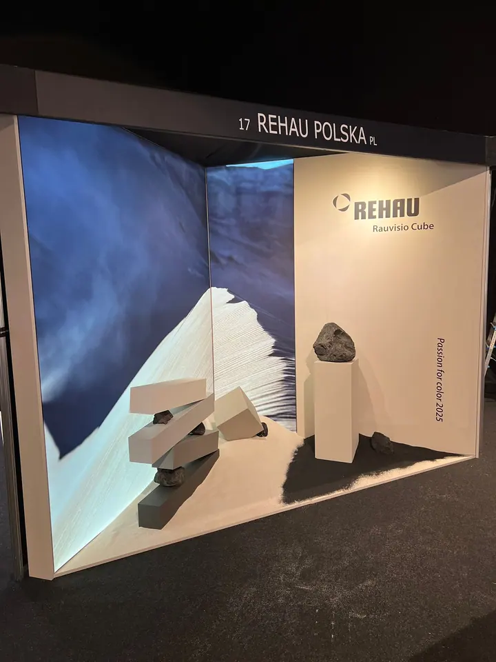 Stoisko z ekspozycją materiałów
