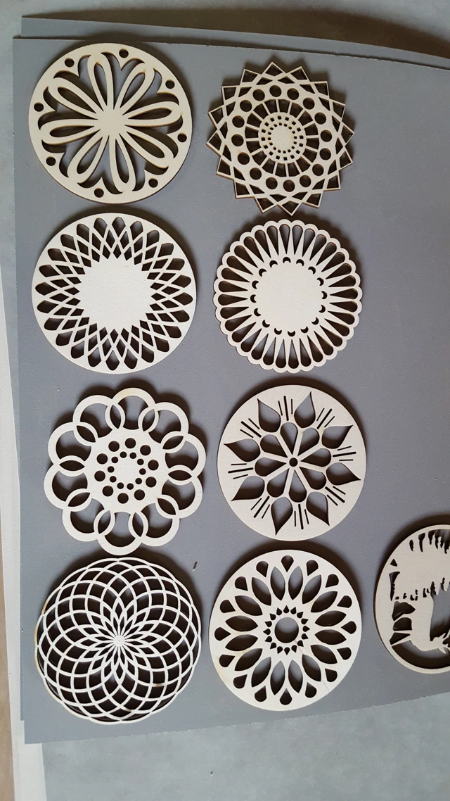Ensemble de motifs ronds — motifs découpés au laser CNC dans du contreplaqué, fabrication meblobud.pl