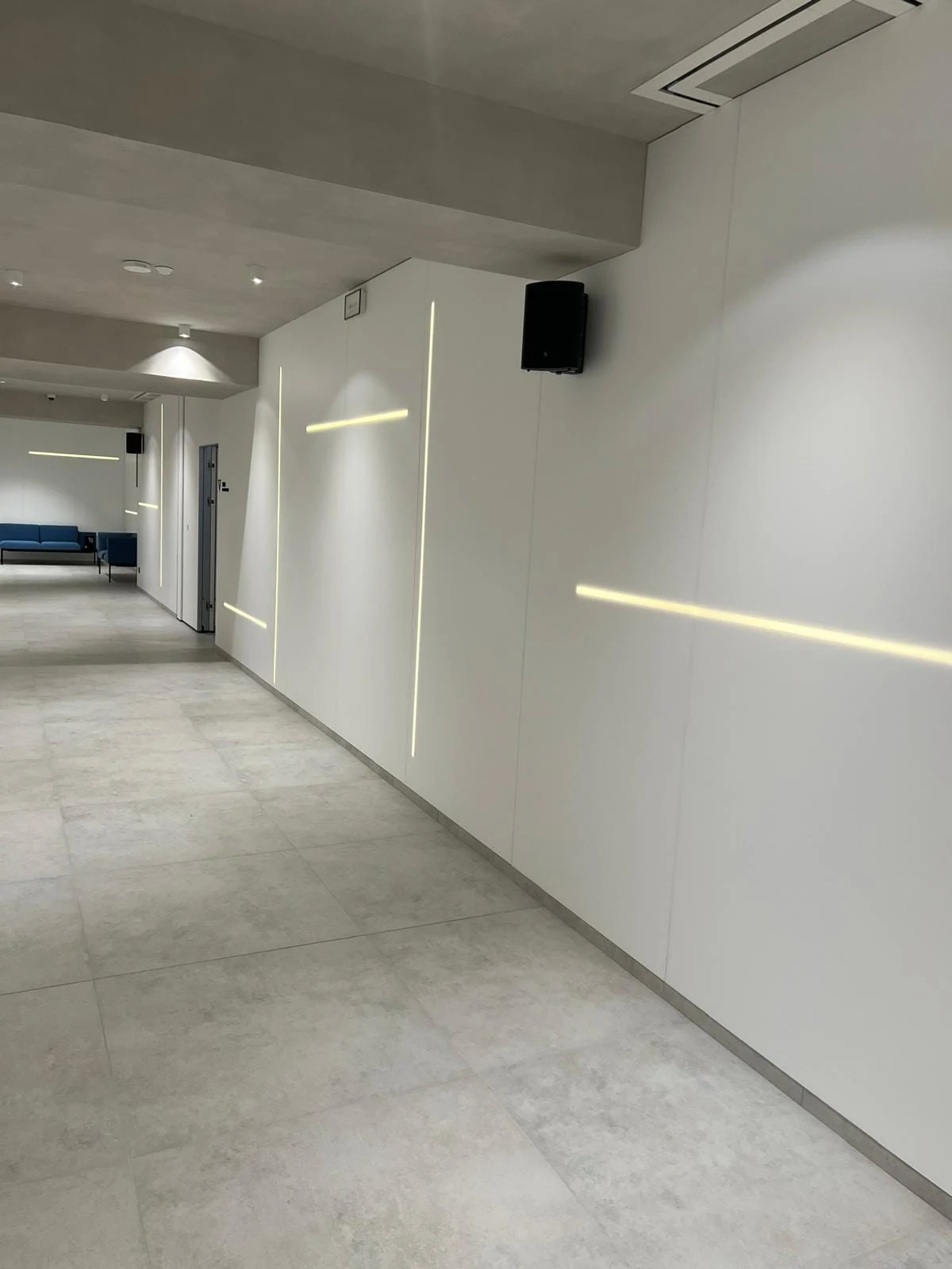 Okładziny RAUVISIO crystal z podświetleniem LED w Końskich