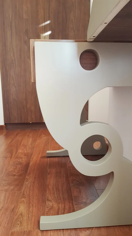 Lakierowana noga z MDF — łuki i okręgi — BK76 / meblobud.pl
